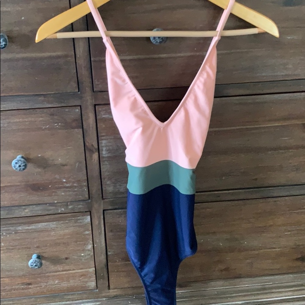 CUPSHE new with tags one piece bathing suit